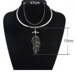 Kamali feather choker - Image 4